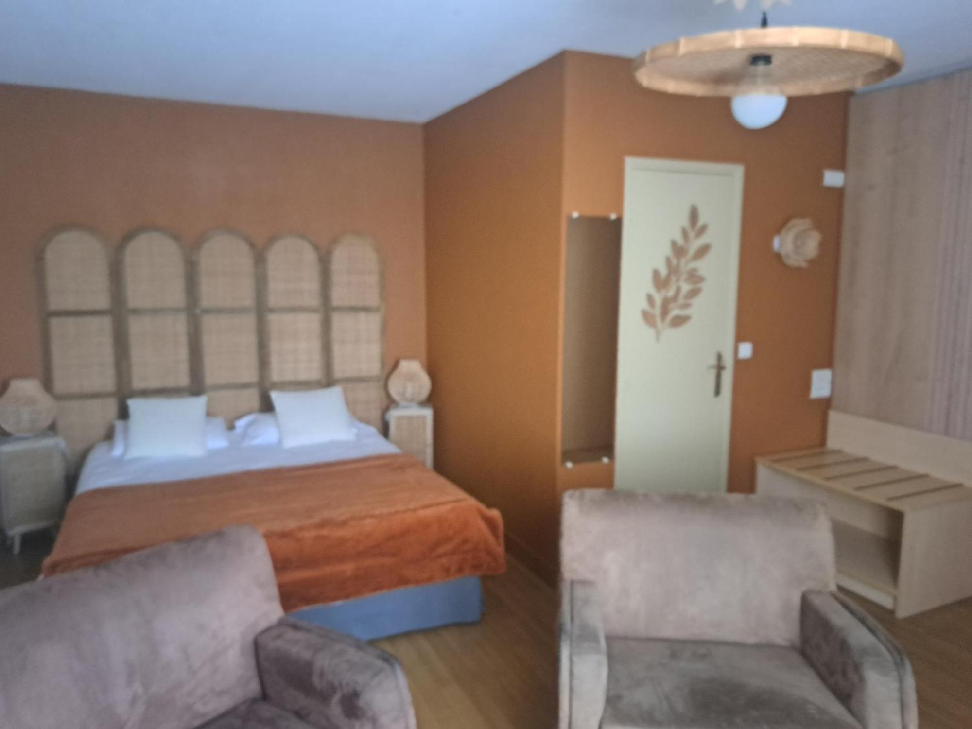 Logis Auberge De Launay Limeray Esterno foto